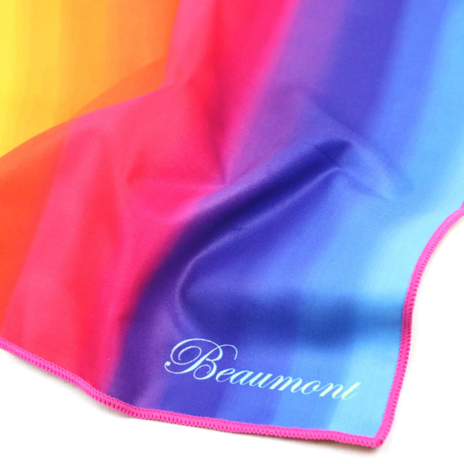 Close-Up Hazy Rainbow Cloth